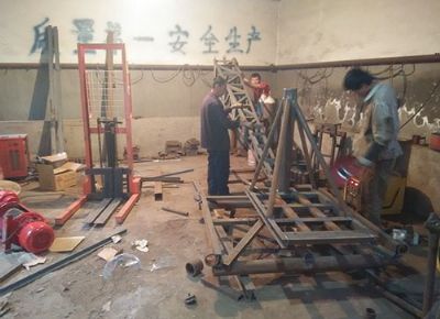 點擊查看詳細(xì)信息<br>標(biāo)題：華友機械多用途吊J 閱讀次數(shù)：7882